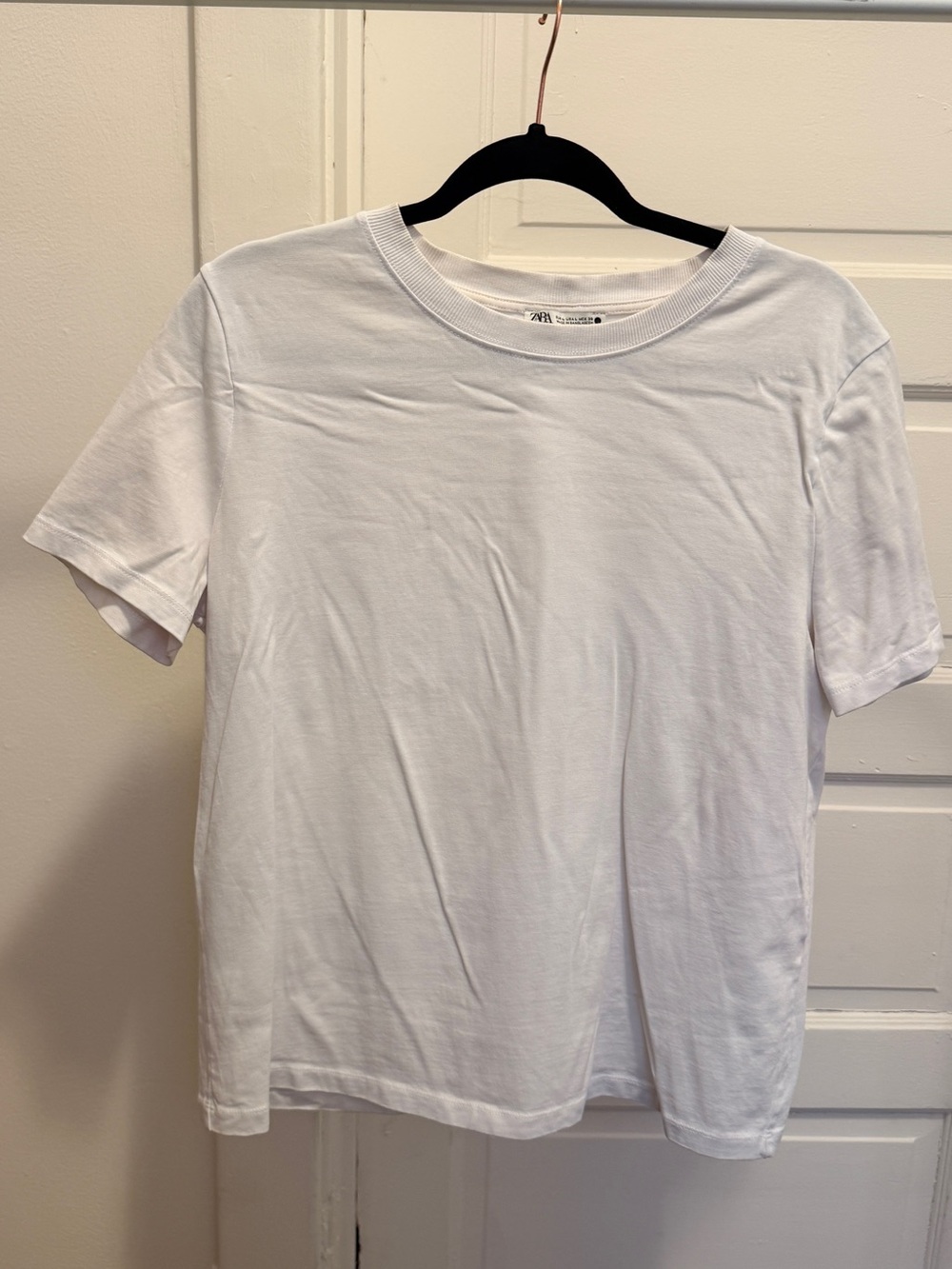Zara White Short Sleeve Crew Neck Tee